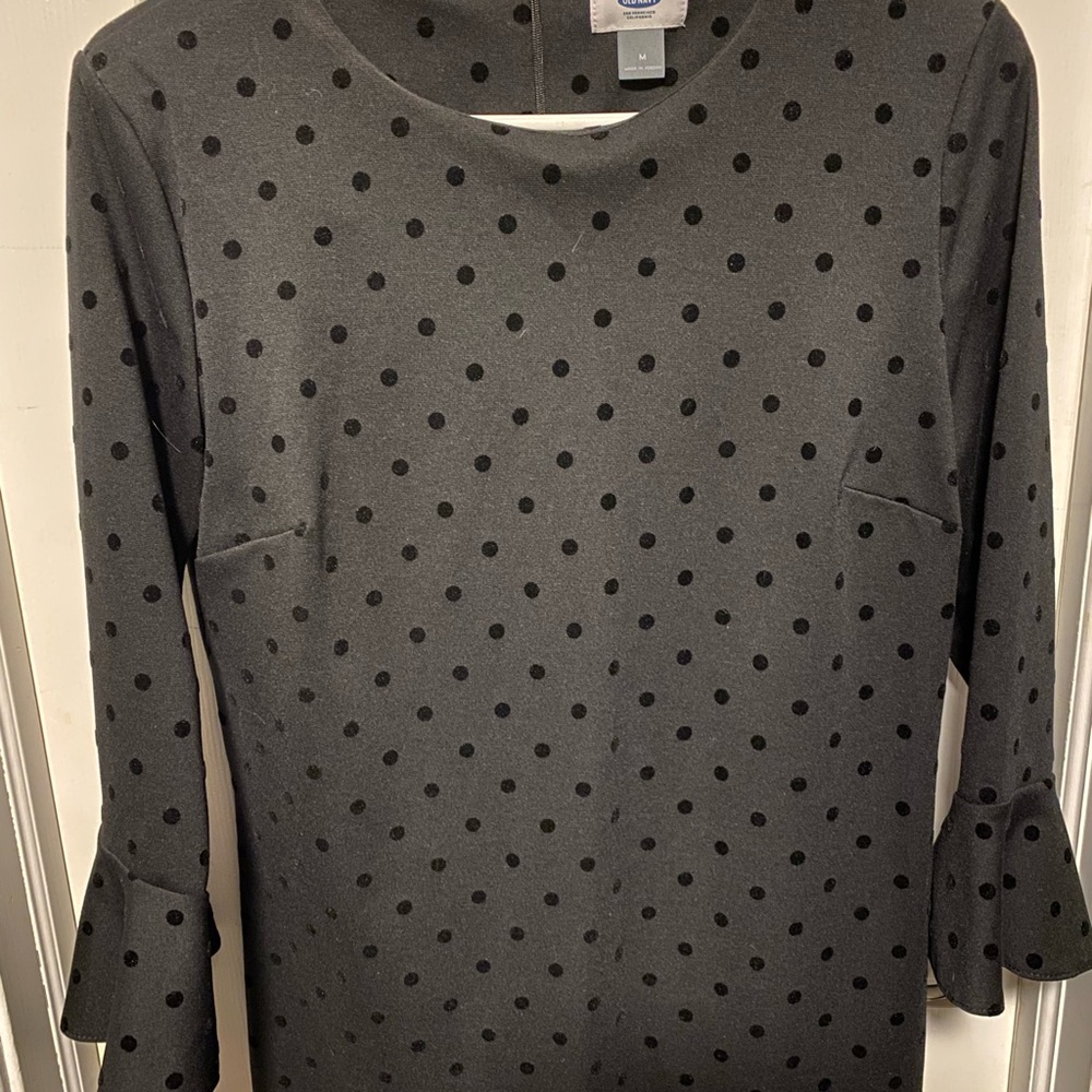 Bell sleeve black with black velvet dots